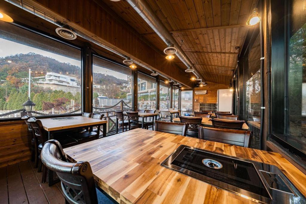 Hotel Haus Gapyeong Ngoại thất bức ảnh